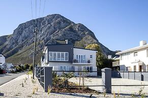 Whale Coast Ocean Villa