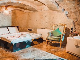 Mahperi Cappadocia Cave