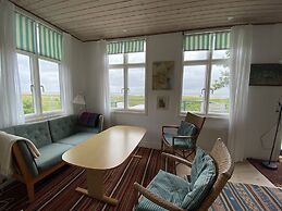Skaerven Beachfront Condos and Cottage