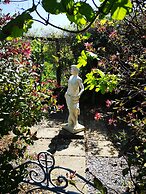 Ael Y Bryn Bed and Breakfast