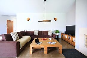 Villa Elpida