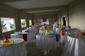 Golden Shore Resort
