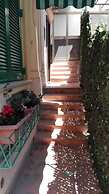 B&B Flora House
