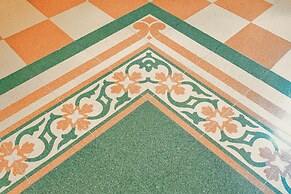 B&B Flora House