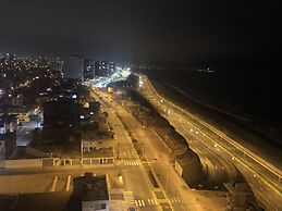 Exclusive Ocean View Apartment (1602)