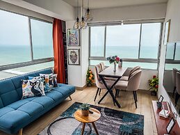 Exclusive Ocean View Apartment (1602)