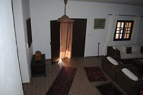 Dar Arous