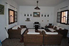 Dar Arous