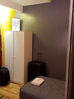 Pied-A-Terre Mont-Royal - Hostel