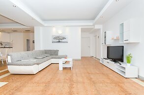 Villa Ana