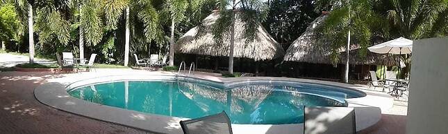 Green Jungle Hotel y Restaurante