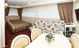 Lazurny Bereg Hotel