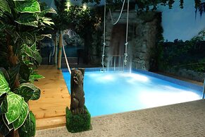 Lazurny Bereg Hotel