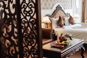 Dragon Legend Hotel