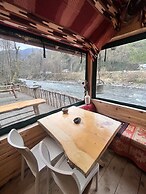 Molva Bungalov