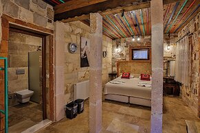 Luwian Stone House