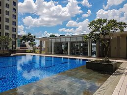 3BR Apartment with Pool View at M-Town Residence