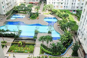 Blue Studio Apartment at Green Bay Pluit