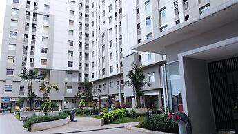 Blue Studio Apartment at Green Bay Pluit