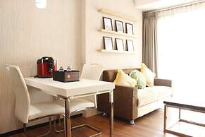 Classic 2BR Apartment At Gateway Pasteur near Exit Toll