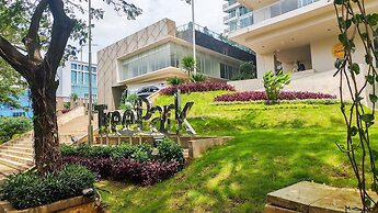 Comfortable 1BR Tree Park Apartment