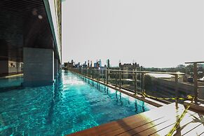 Elegant Studio Menteng Park Apartment