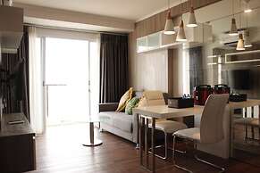 Gorgeous 2BR Apartment at Gateway Pasteur near Exit Toll