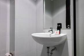 Highest Value 1BR at Casa De Parco Apartment