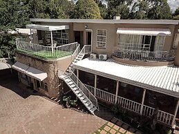 Woodpecker Guesthouse