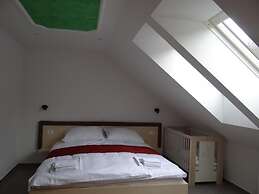 Apartments Olimian