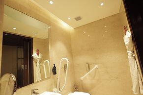 Ramada Plaza by Wyndham Lucknow