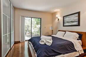 Stunning Victorian House in the Annex