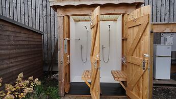 Beehive @ Westcote Glamping- Campsite