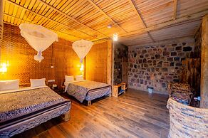 Vintage Cottage