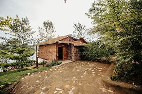 Vintage Cottage