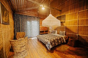 Vintage Cottage