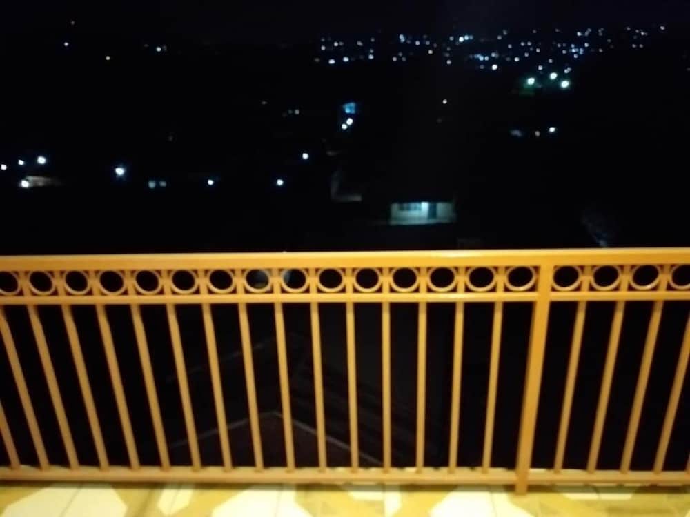 Kadz Hotel