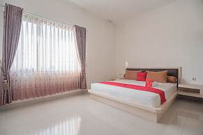 RedDoorz Syariah @ Sarongge Cianjur