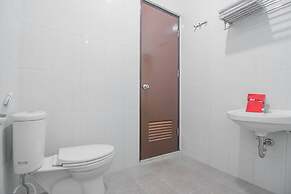 RedDoorz Syariah @ Sarongge Cianjur