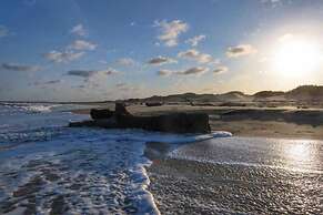 Kizingo Beach Eco Lodge