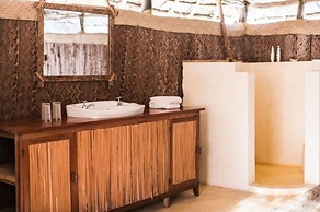 Kizingo Beach Eco Lodge