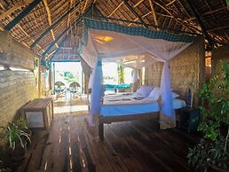 Kizingo Beach Eco Lodge