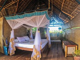 Kizingo Beach Eco Lodge