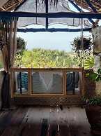 Kizingo Beach Eco Lodge