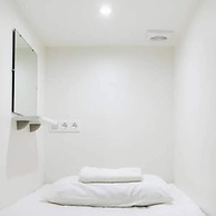 Cheers Hotel - Hostel