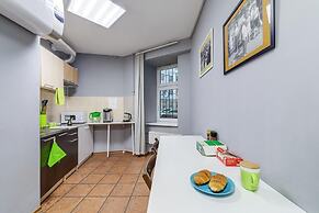 Cheers Hotel - Hostel