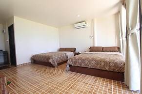 T.K. Beach Resort Koh Mak
