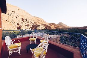 Monkey Finger House