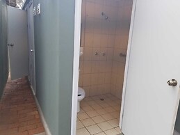 De Alamo Hostile - Hostel