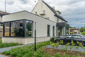 Hotel Huron